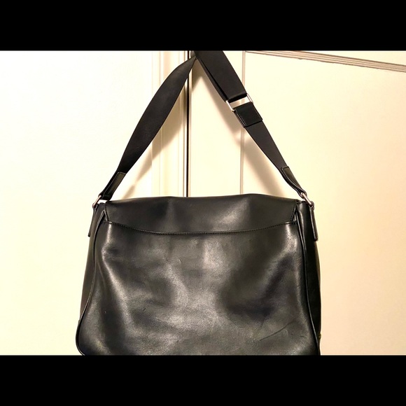 Michael Kors Messanger/Laptop Shoulder Bag - Picture 8 of 9